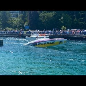 Meet your Posher, Julia